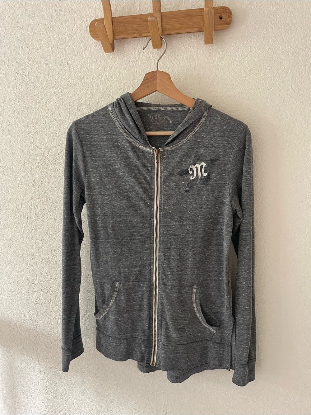 Womens’s Miss Me Graphic Gray Lightweight Zip Up Hoodie SZ S
